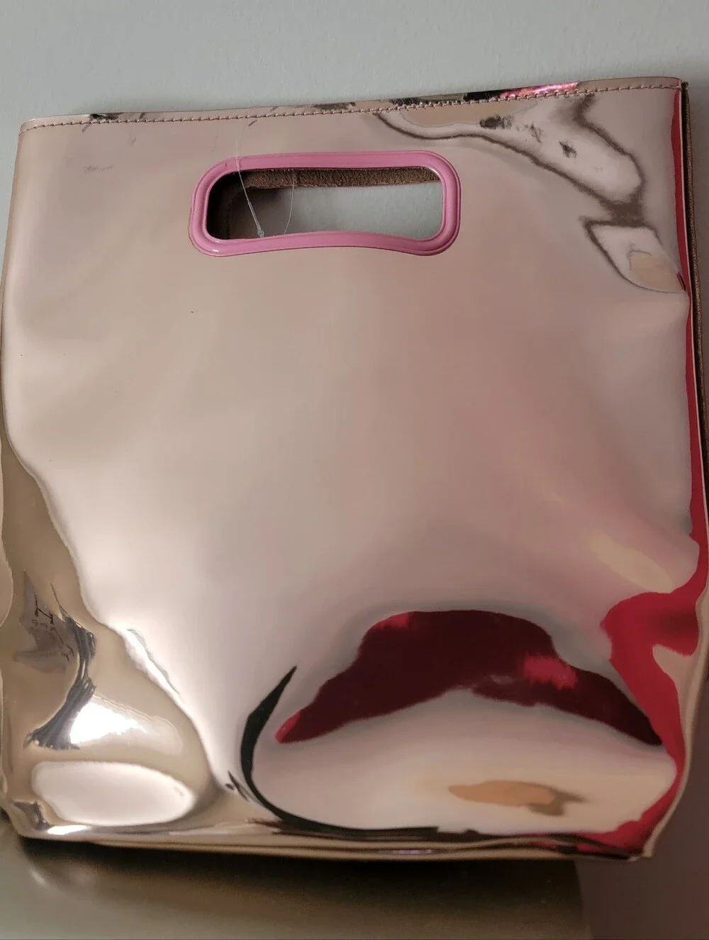 Bath & Body Works Rose Gold Birthday Gift Bag with Pink Cake Accent
